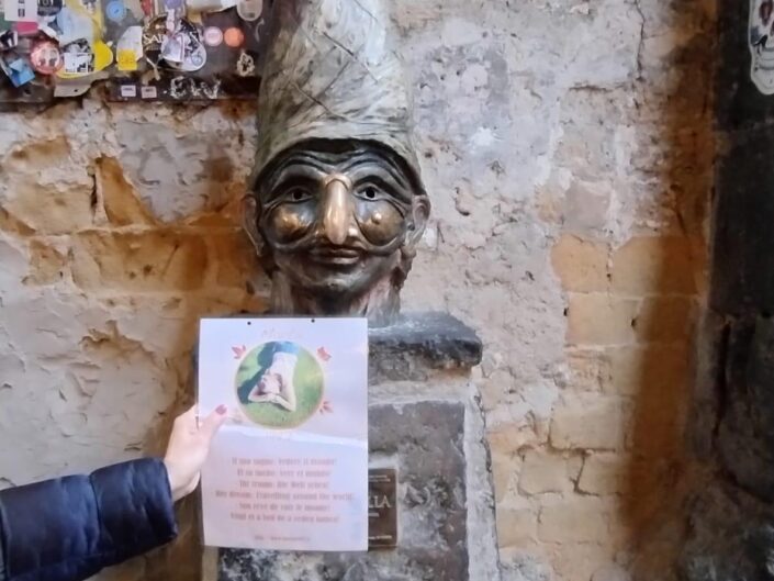 Marta nel mondo