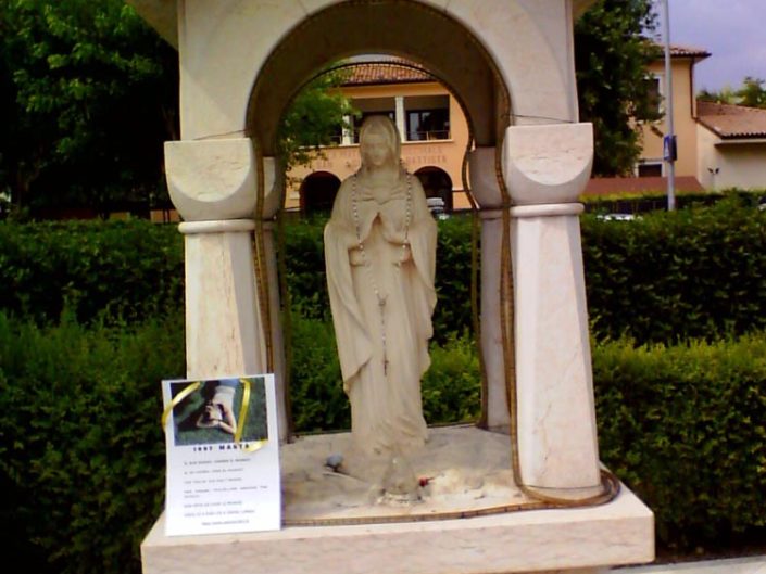 Marta nel mondo