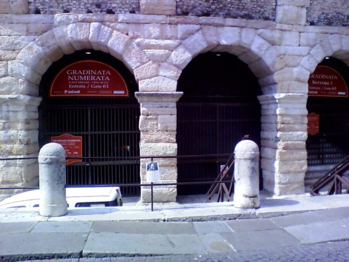Marta nel mondo